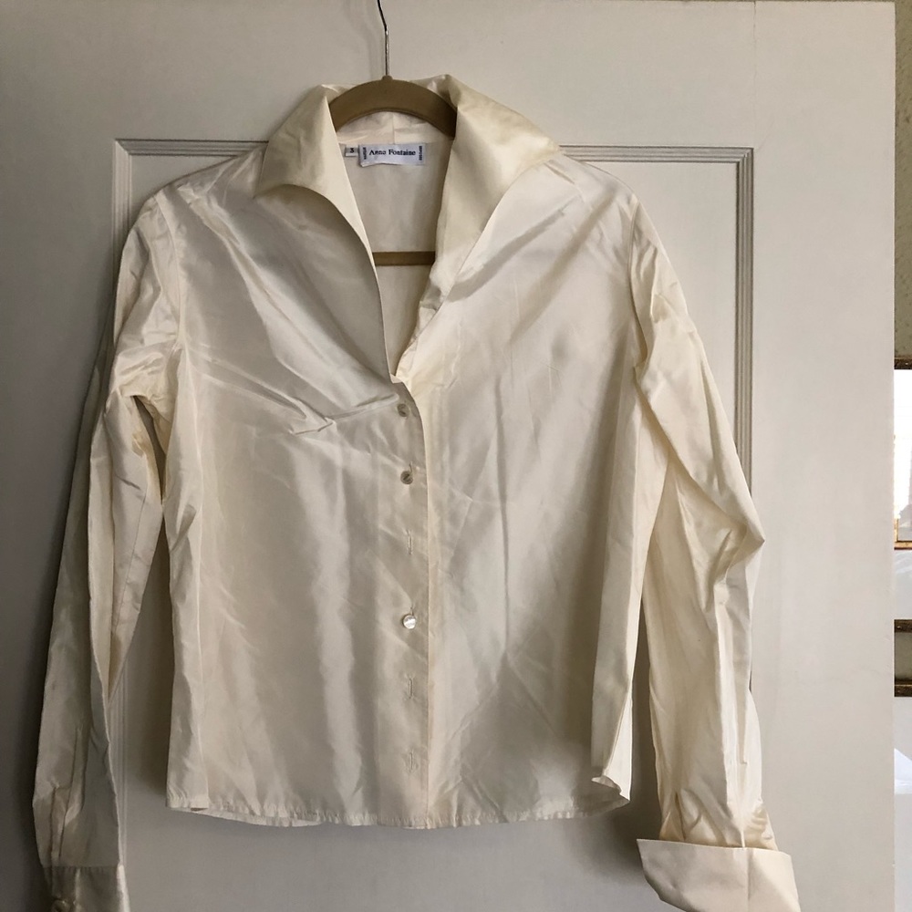 Ann Fontaine silk ivory taffeta blouse perfect